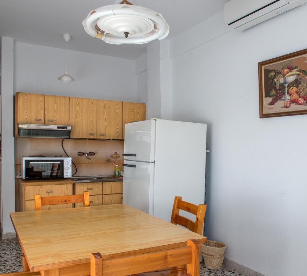 Kristi'S Apartments Holiday Олимпиаки-Акти Экстерьер фото
